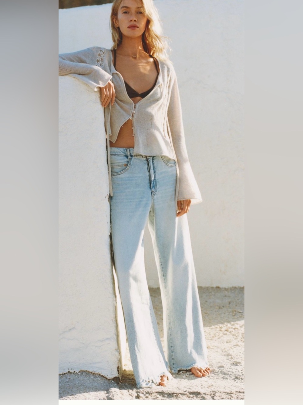 Pilcro Adi Regenerative Cotton Mid-Rise Flare Jeans, EUC, 28 Petite